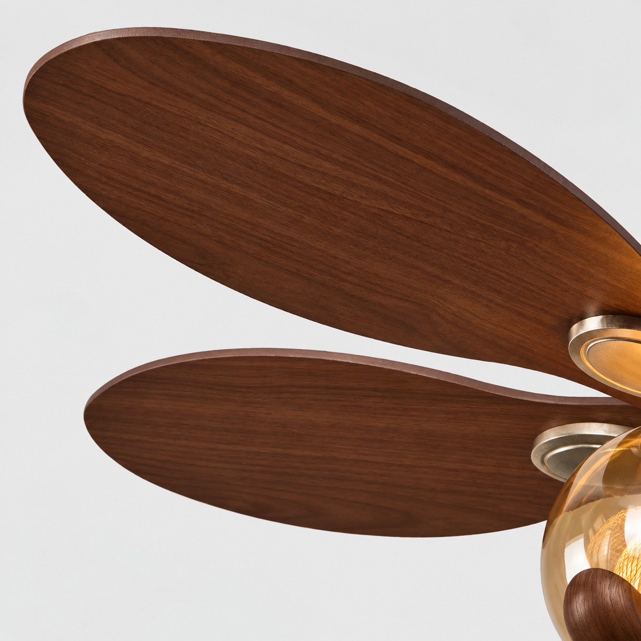 Wood-grain blades bring warmth and natural charm