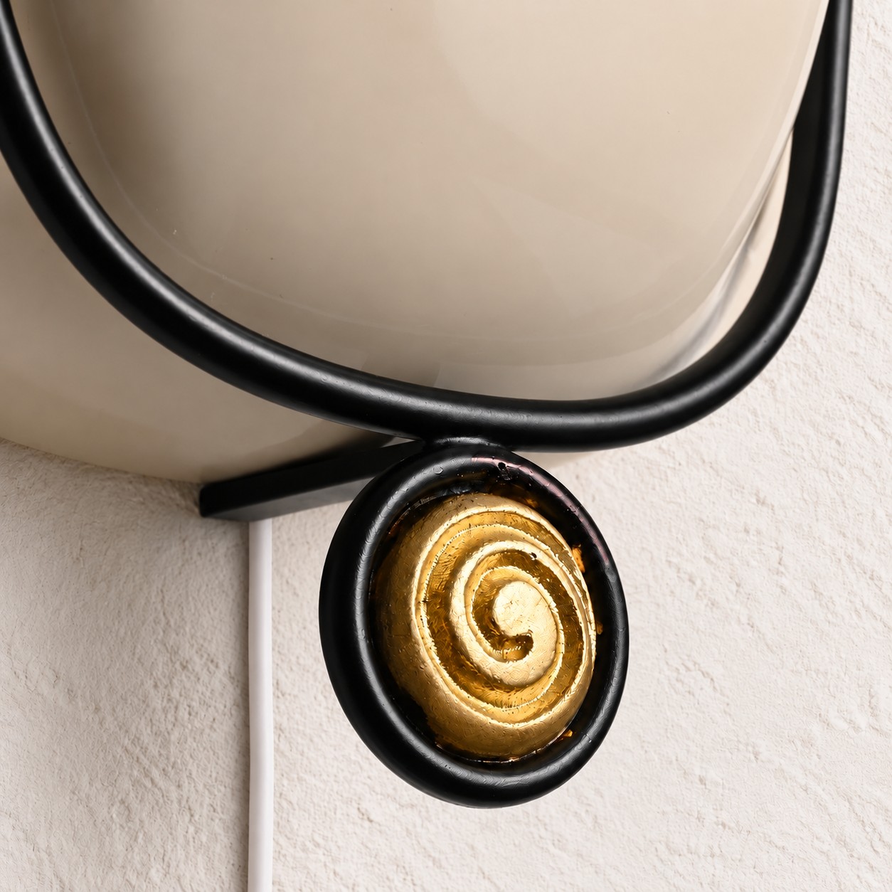 Dekoracyjny wspornik metalowy