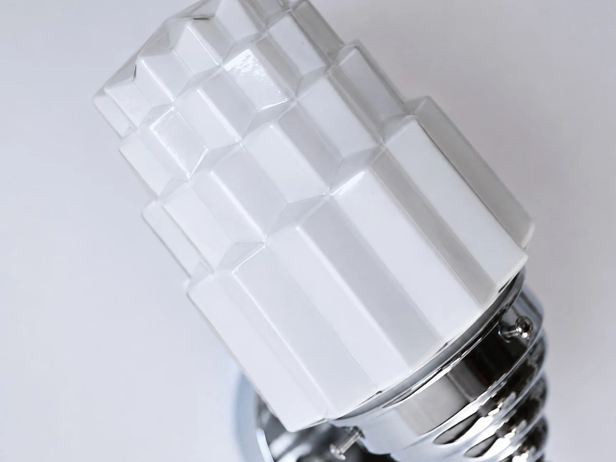 Tiered white glass shade detail