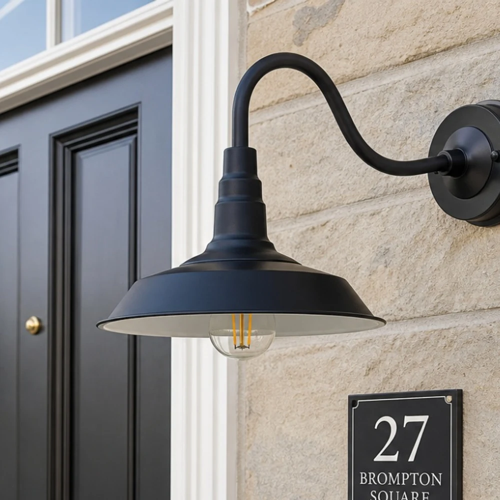 Solenvo wall lamp near a dark front door