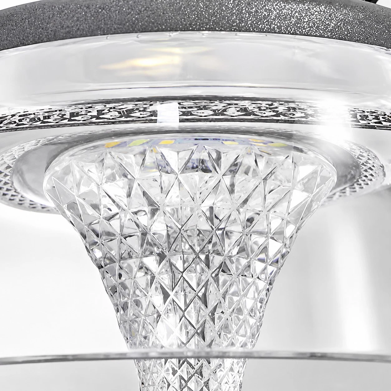 Clear prismatic shade detail