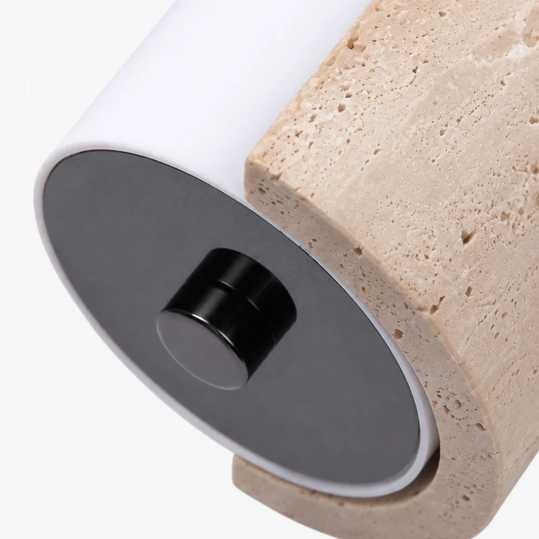 Bottom cap and mounting detail