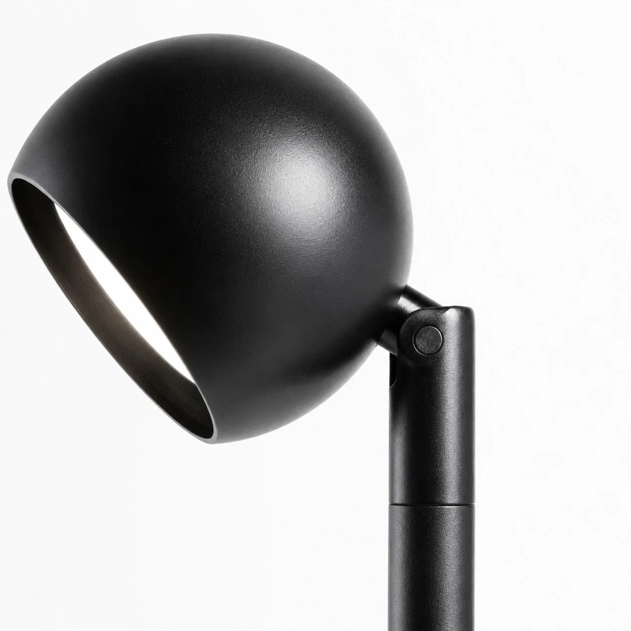 Close view of adjustable black lamp head