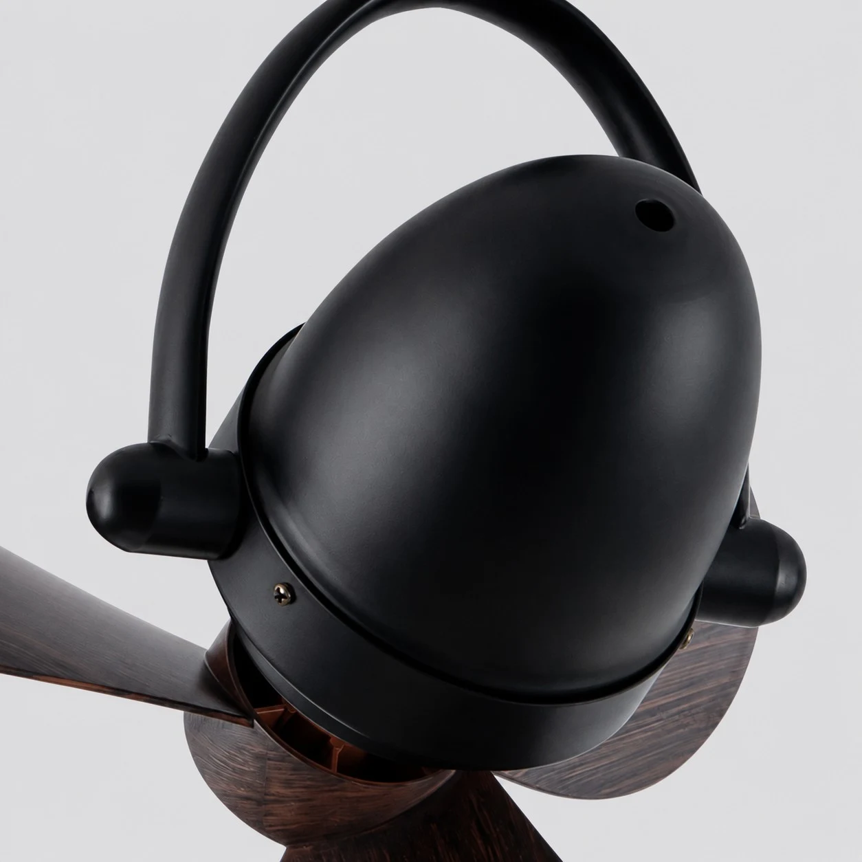 Oscillating Joint detail on small ceiling fan