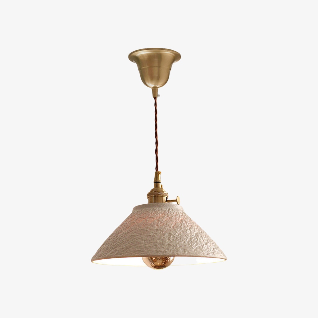 Immagine di riferimento di una singola lampada a sospensione con paralume in ceramica di 9,1 pollici di diametro.