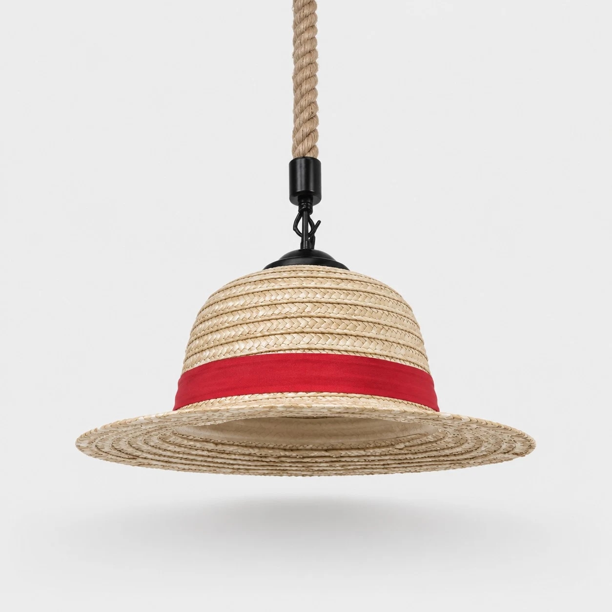 Lámpara colgante con forma de sombrero de paja de diseño original