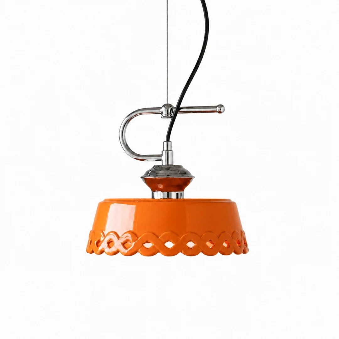 Lampe suspendue en céramique orange, angle de vue du produit