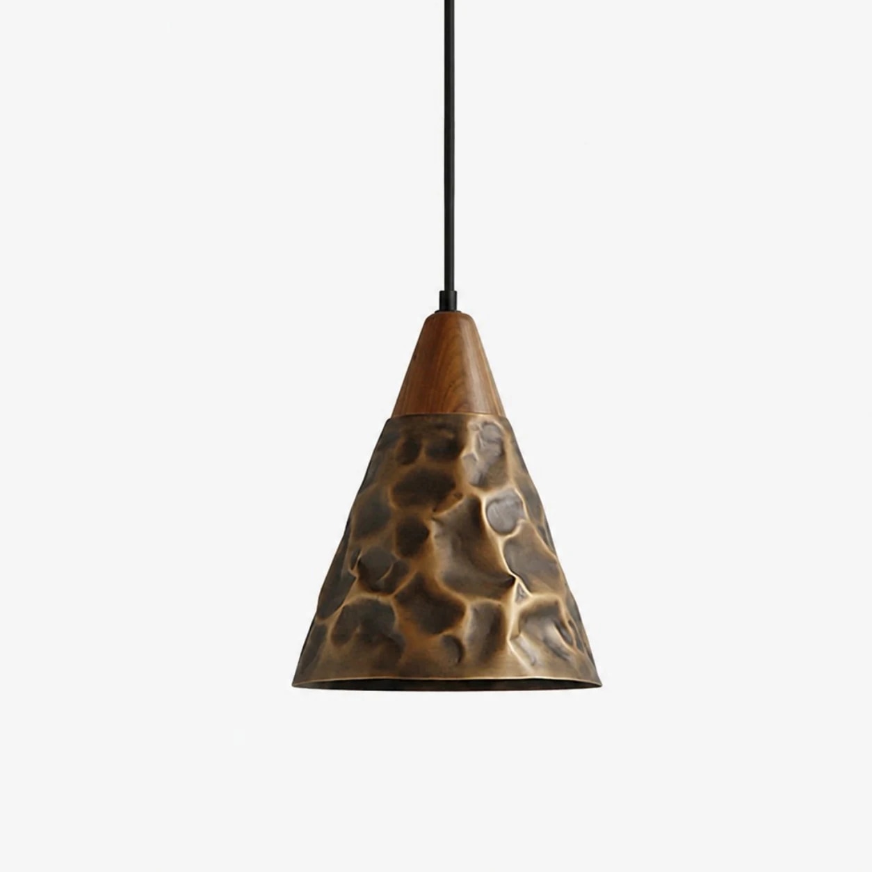 Pendentif Style C en cuivre martelé