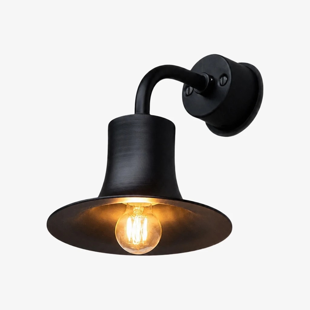 Vägglampa i matt svart mässing