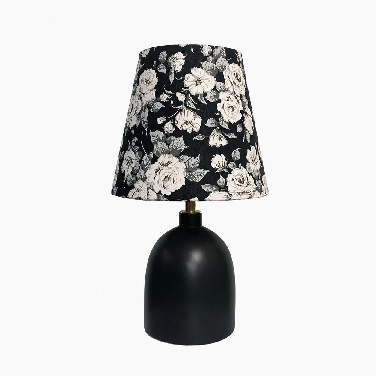 option de teinte florale noire
