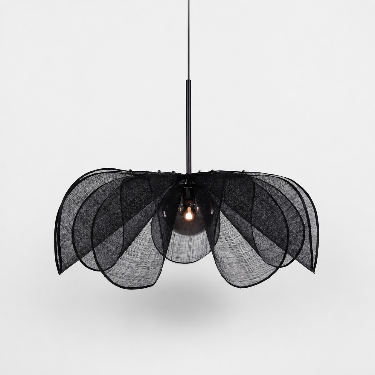 Hanglamp met zwarte bloemblaadjes, 80 cm / 31,5 inch