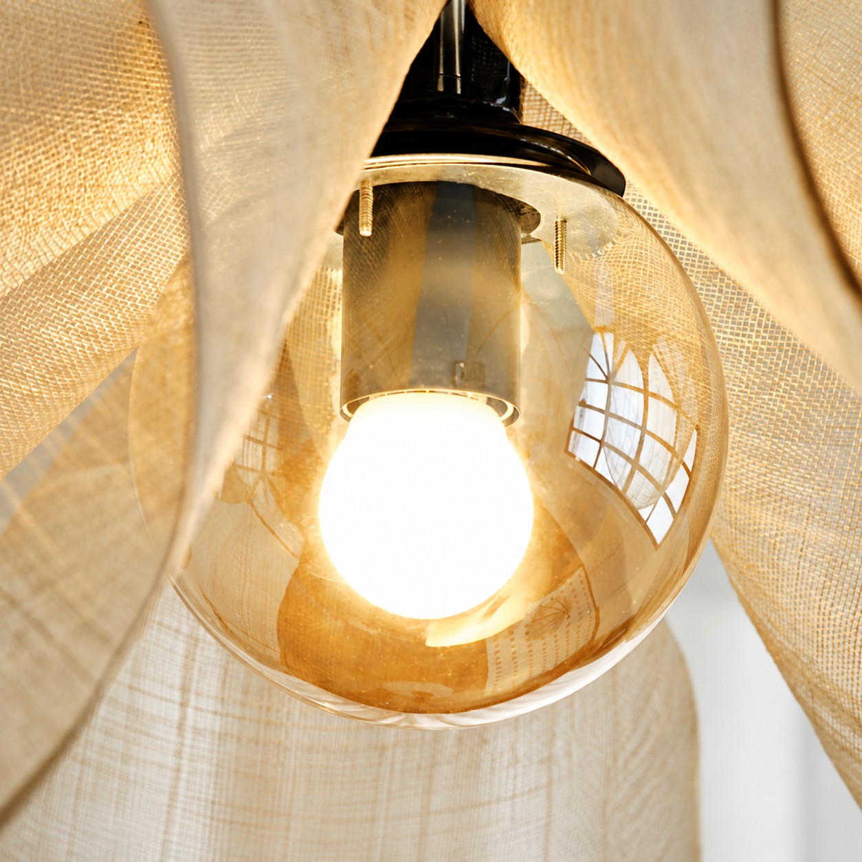 Lamp en binnenkap