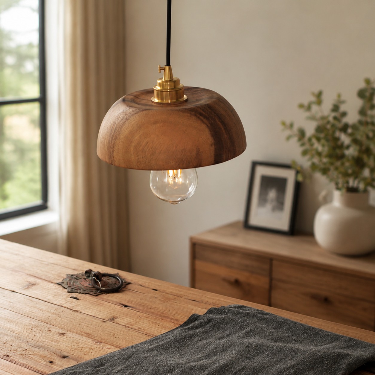 Suspension en noyer massif, modèle 5, fabriquée artisanalement