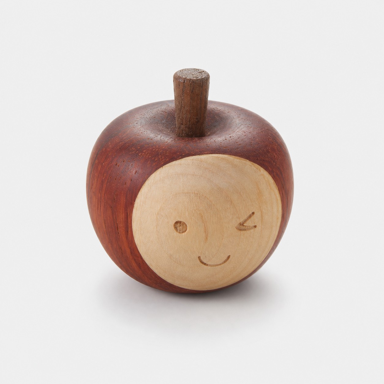 Smiley Apple no base