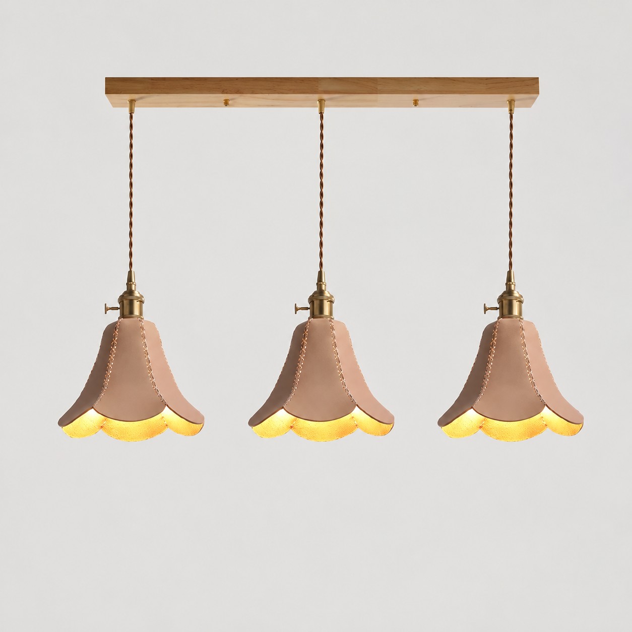 Natural / Triple leather petal pendant light