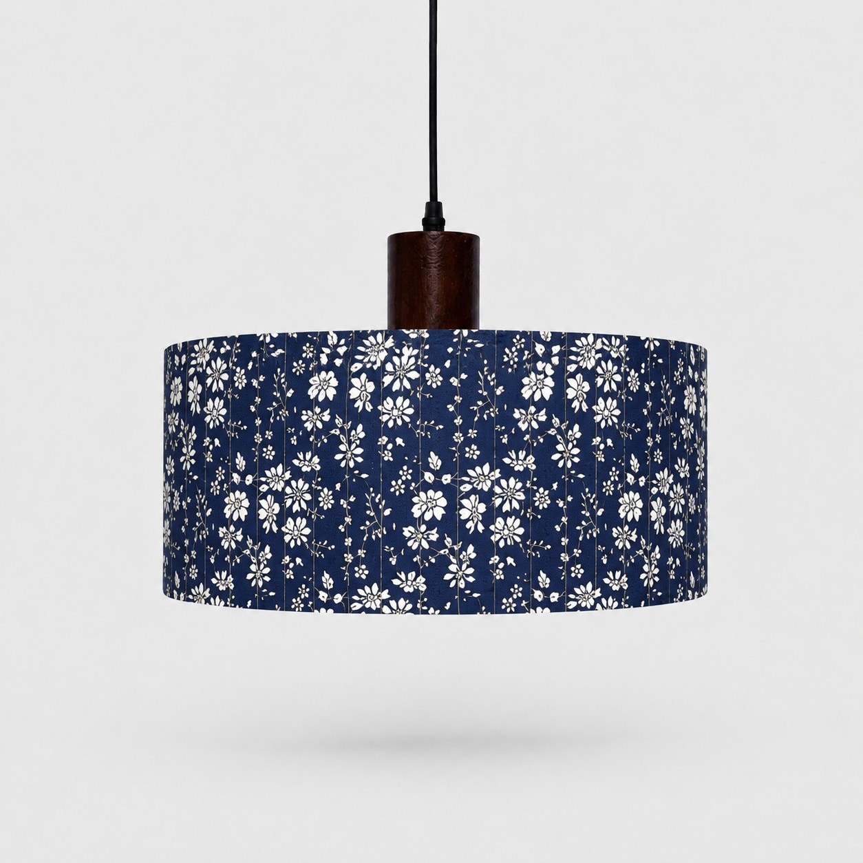 Blue Floral Pattern - 35 cm / 13.8 in - Wood Tone