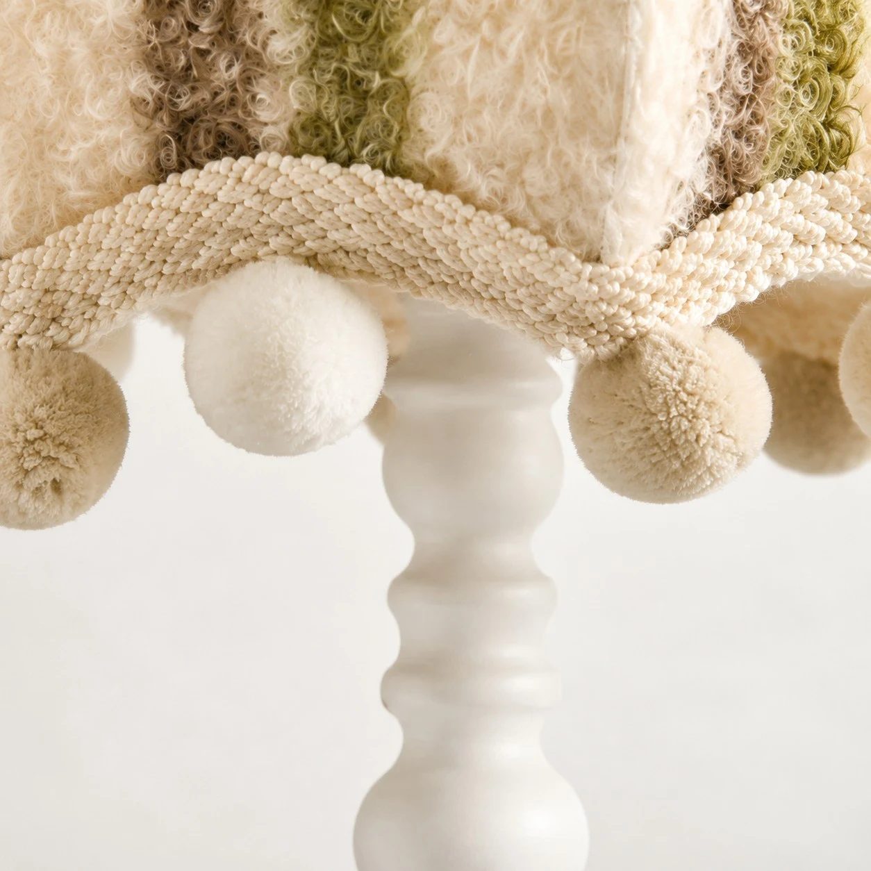 Vintage Check Wool Pom Table Lamp