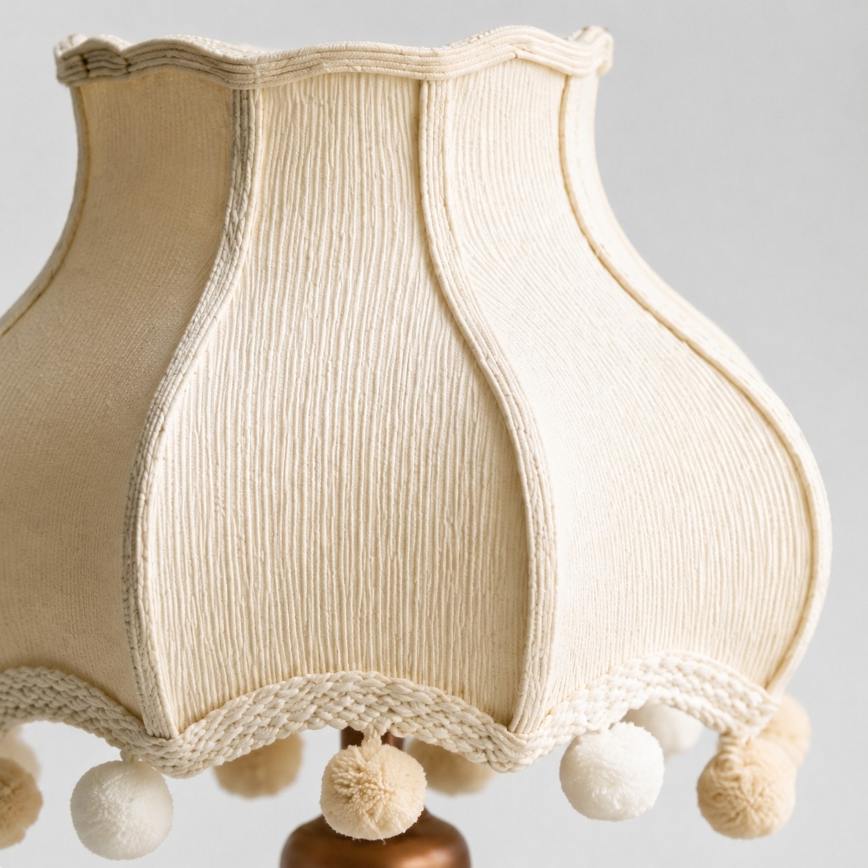Curved shade edge detail
