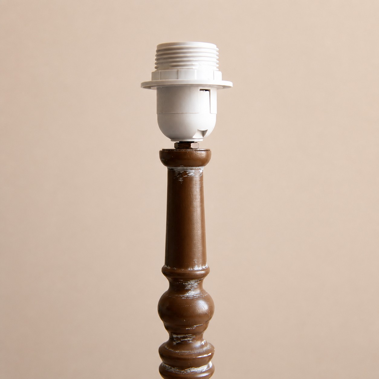 E27 socket detail without bulb
