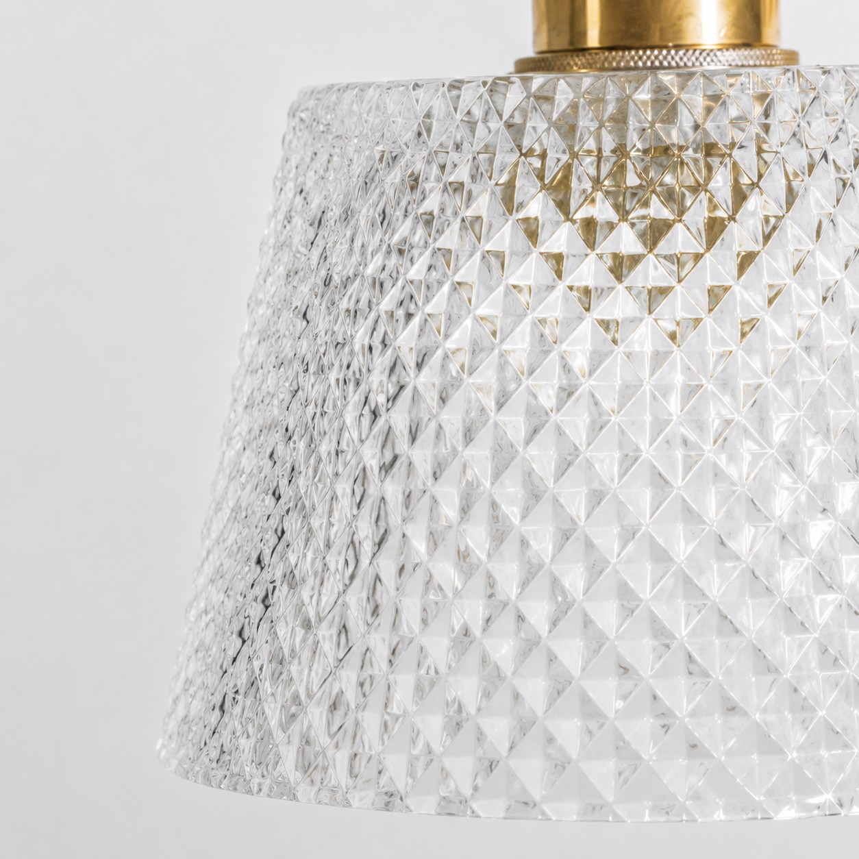 vidrio prensado transparente con textura de diamante