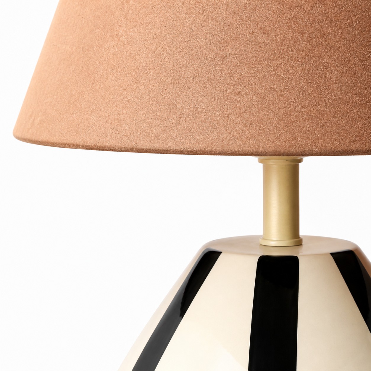 Woven fabric shade and ceramic base connection detail