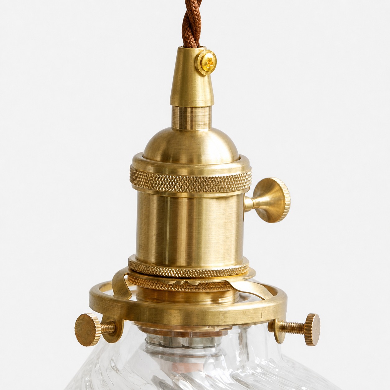 Knurled brass socket hardware