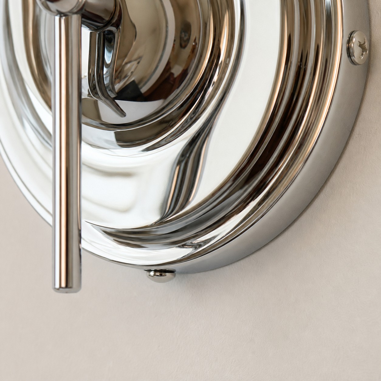 Polished backplate detail