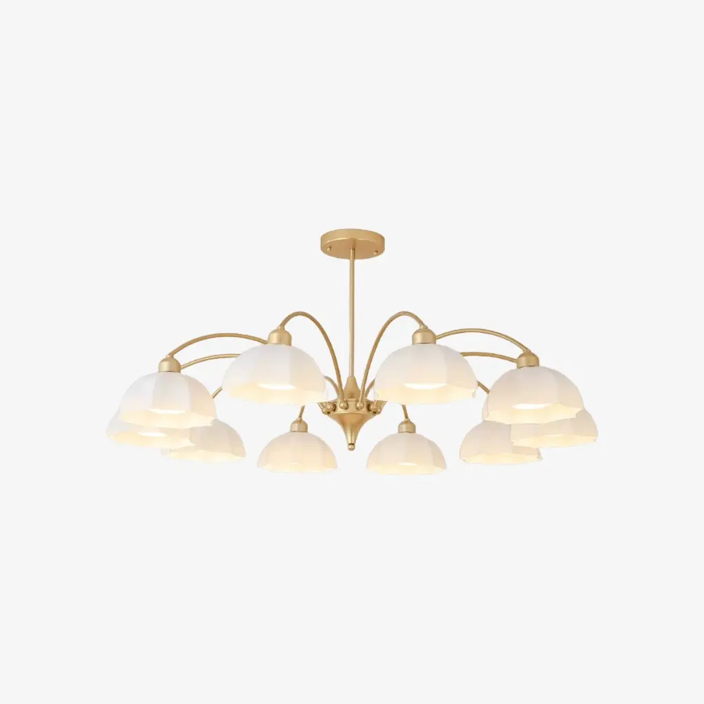 Lustre doré à 10 lumières