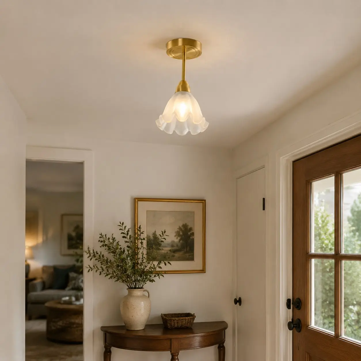 Plafonnier en verre pétale dans un intérieur chaleureux