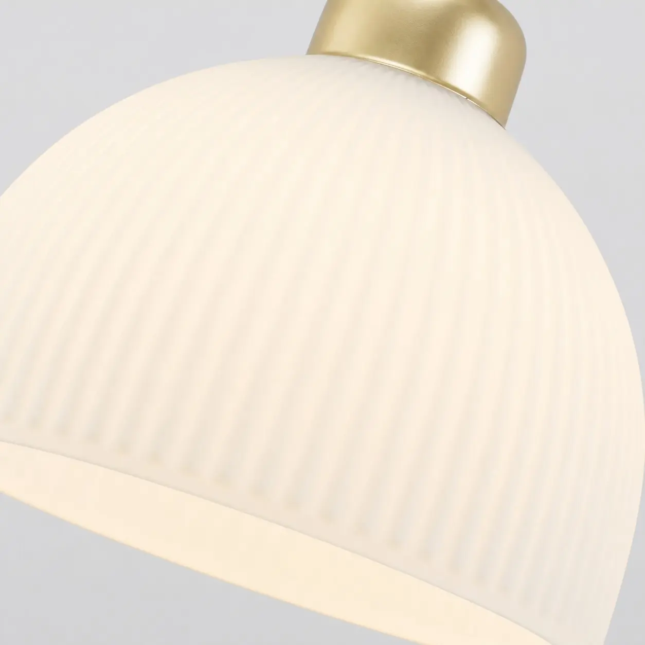 Ribbed glass shade detail