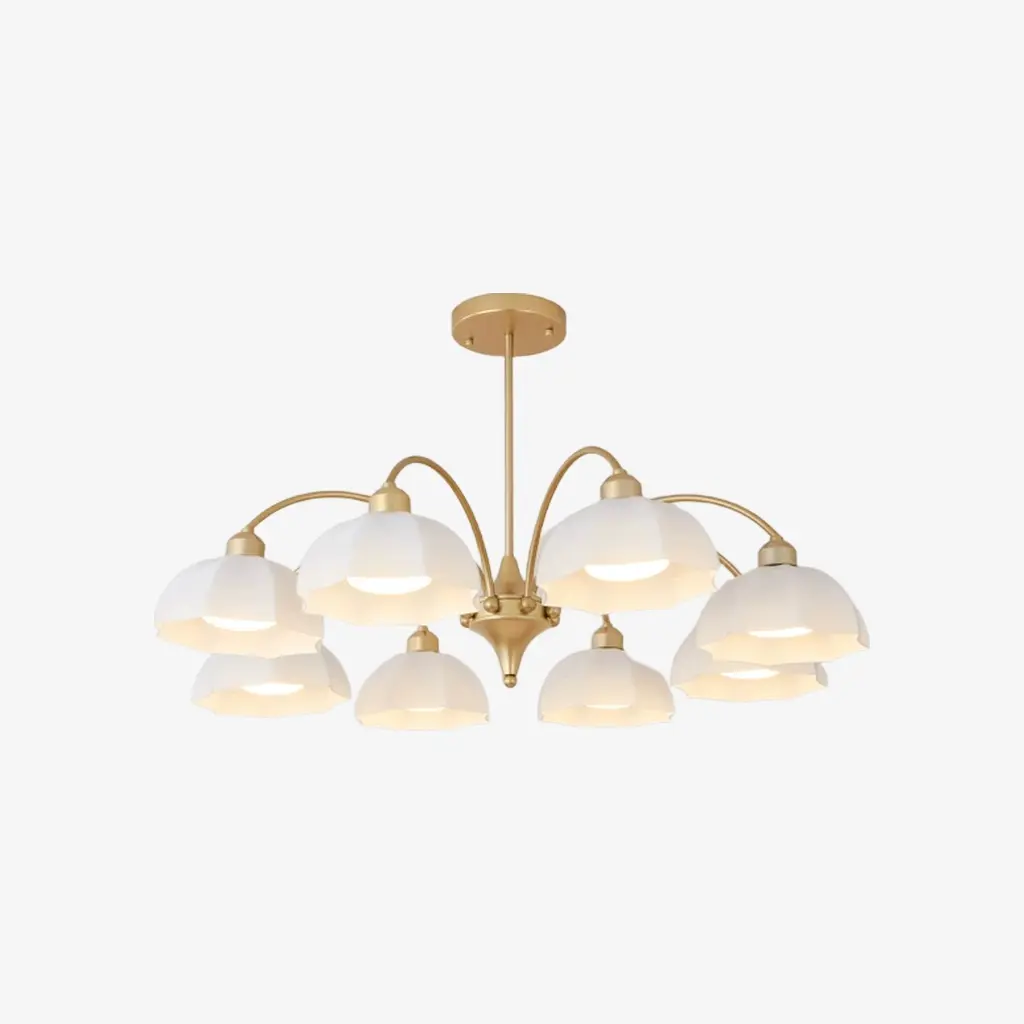 Lustre doré à 8 lumières