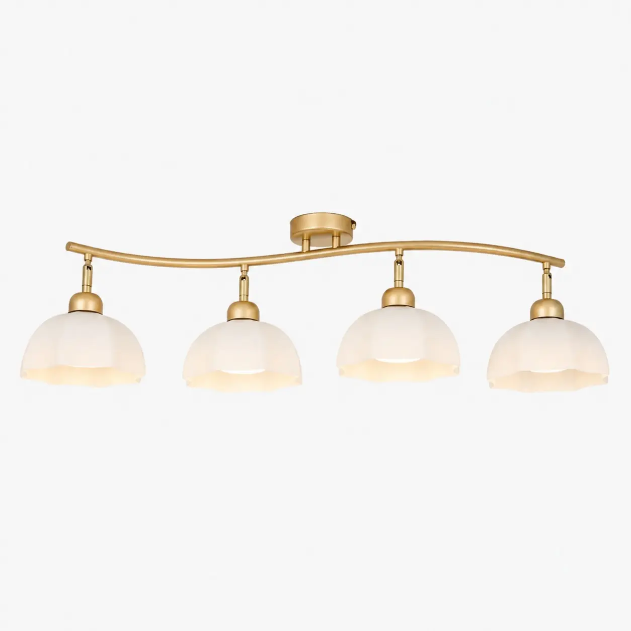 Plafonnier linéaire doré à 4 lumières