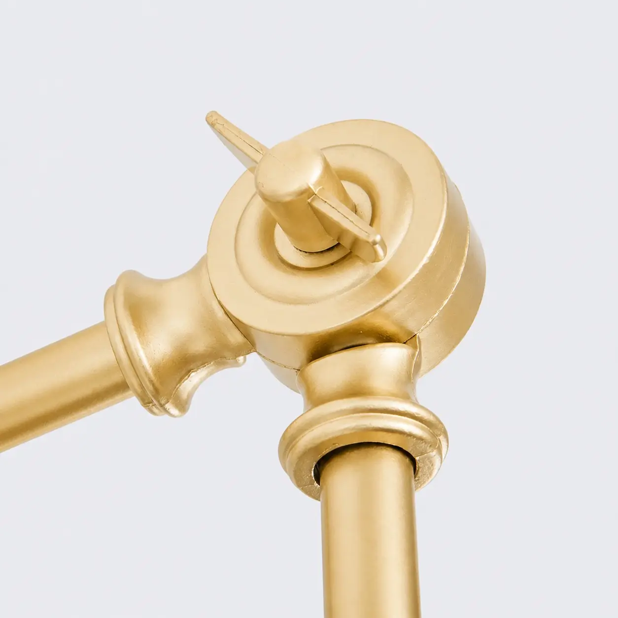 Adjustable metal joint detail