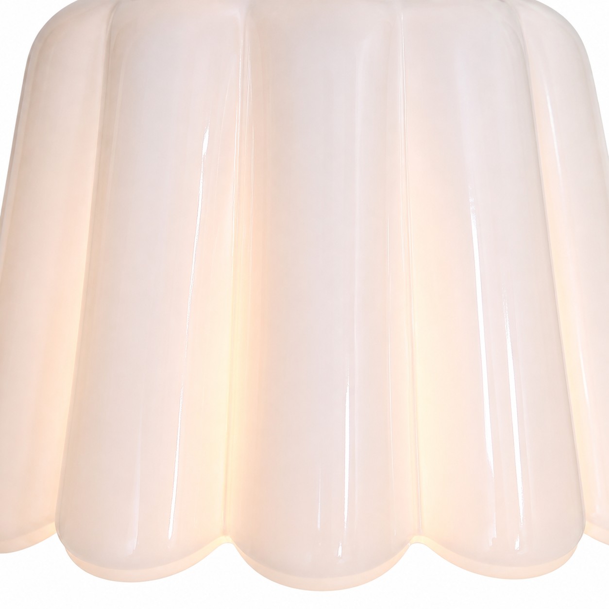 Scalloped Ceramic Shade
