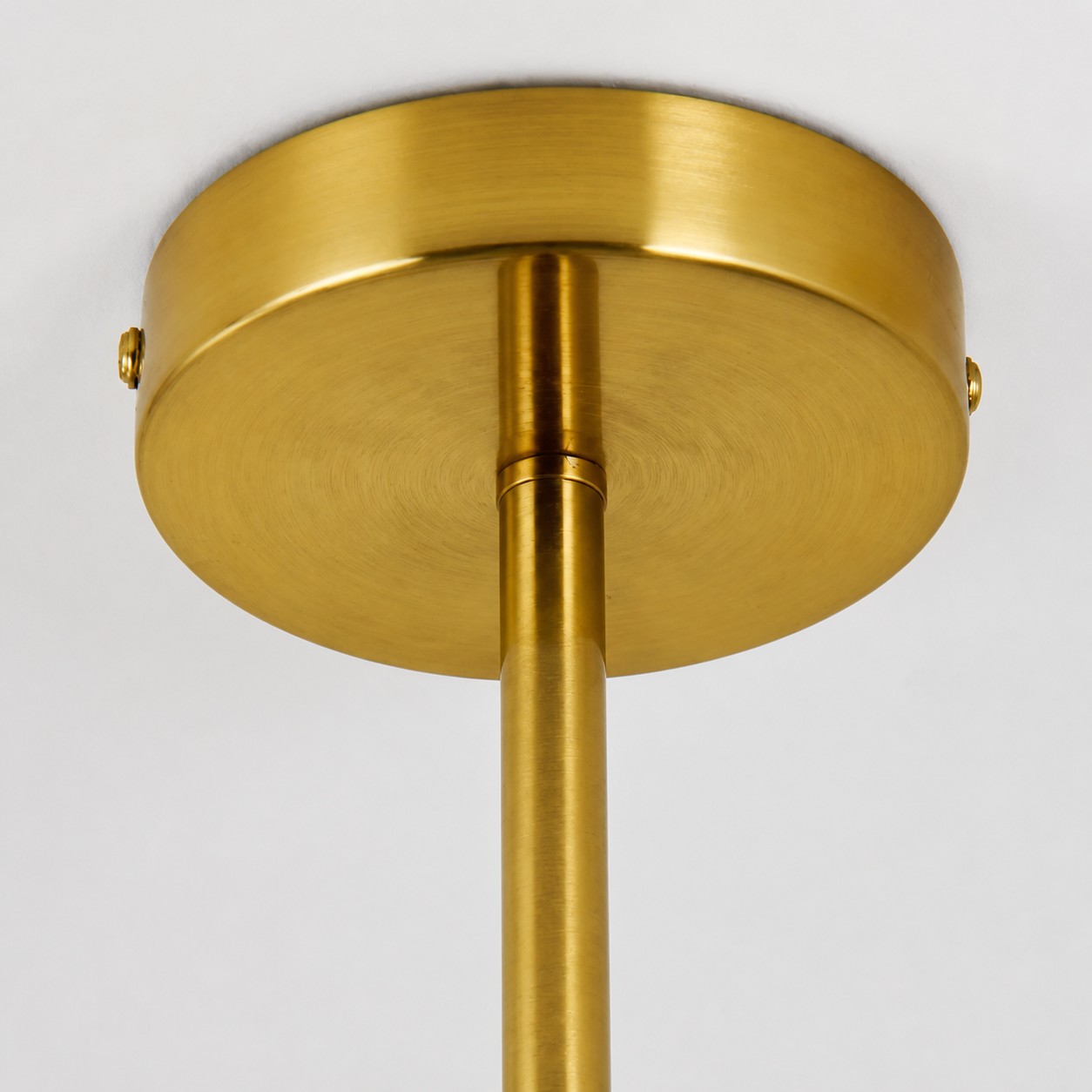 Round canopy and slim suspension rod