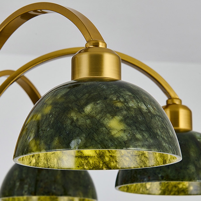 Mottled green shade surface and rolled rim