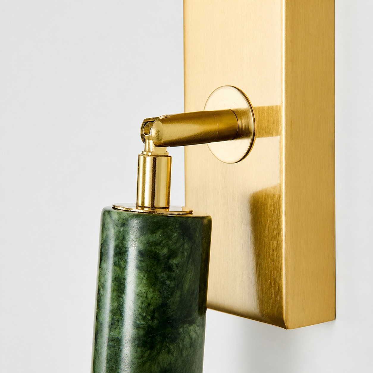 Adjustable brass joint
