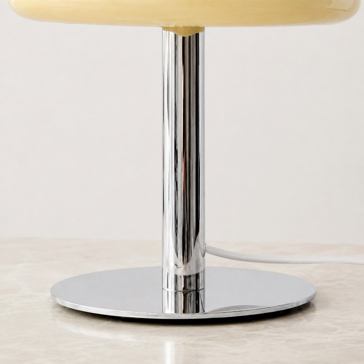 Lamp finish and cord detail
