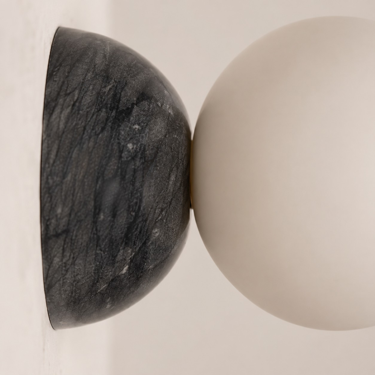 Side profile of the Black Marble backplate and wall contact