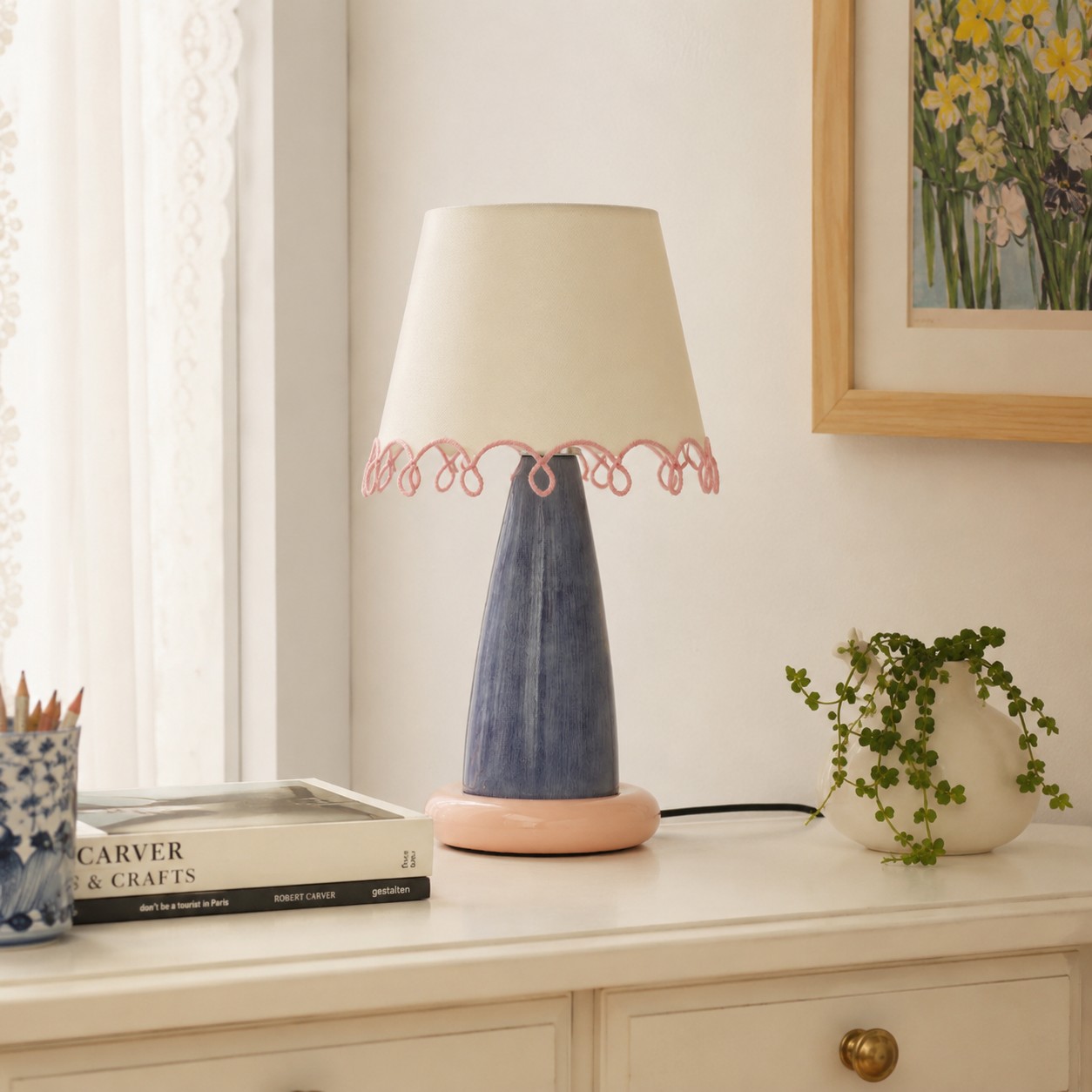 Scène intérieure de style console rassemblée