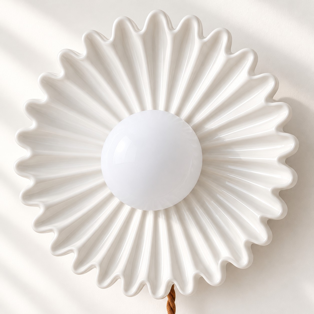 Nahaufnahme einer Keramikblume und eines zentralen Diffusors