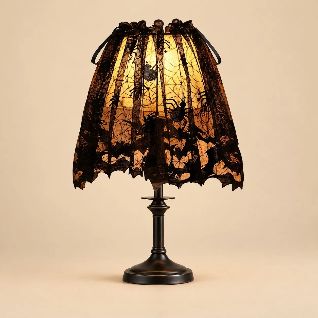 Manteles y cortinas con estampado de telarañas para Halloween