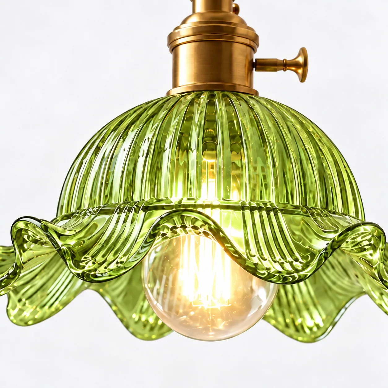 Wavy-Edge Glass Pendant Lamp in Detail
