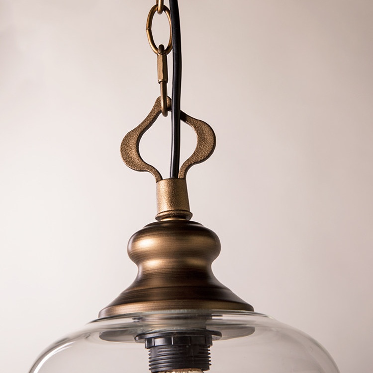 détail de la chaîne du pendentif