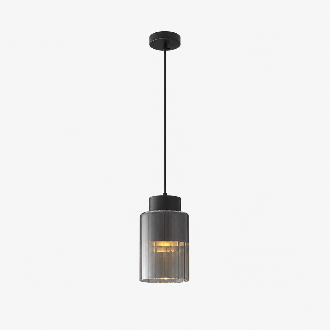 Lámpara colgante de cristal estriado con acabado negro